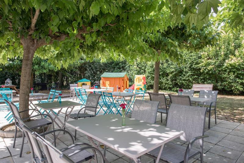 Hotel Le Clos Des Bruyeres image
