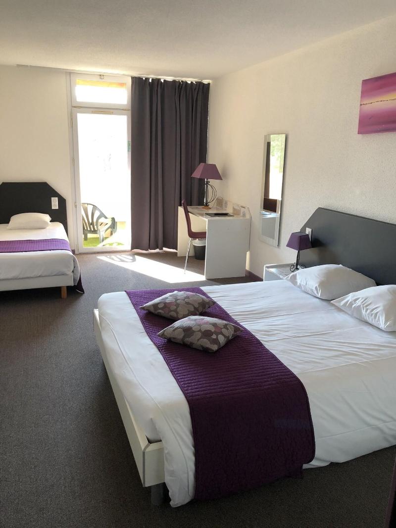Hotel Le Clos Des Bruyeres image