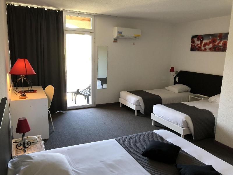 Hotel Le Clos Des Bruyeres image