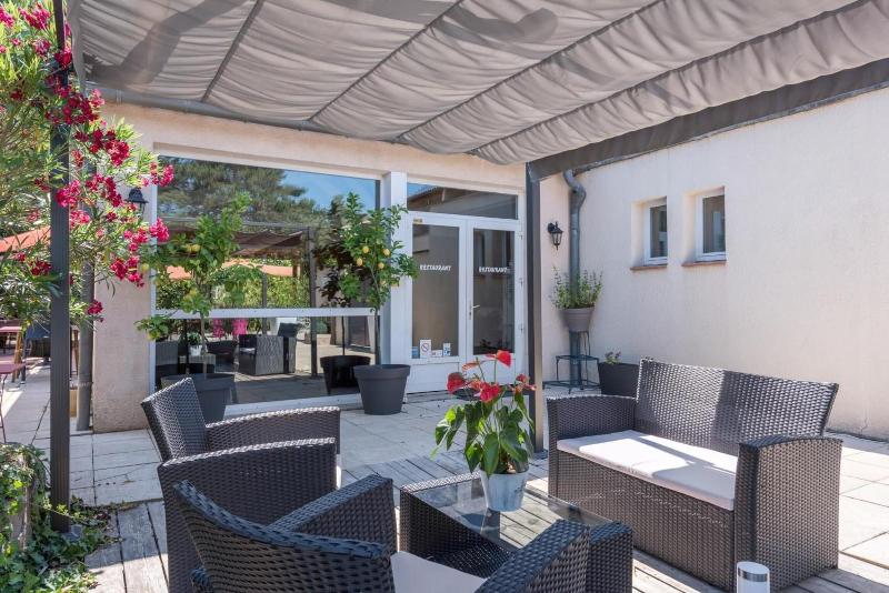 Hotel Le Clos Des Bruyeres image