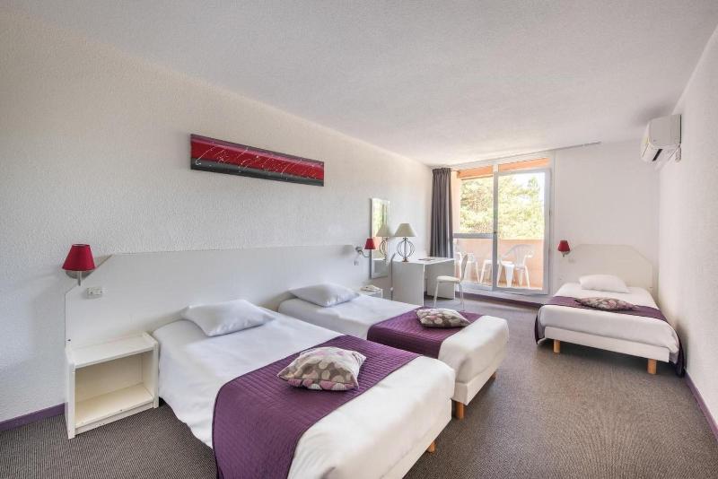 Hotel Le Clos Des Bruyeres image