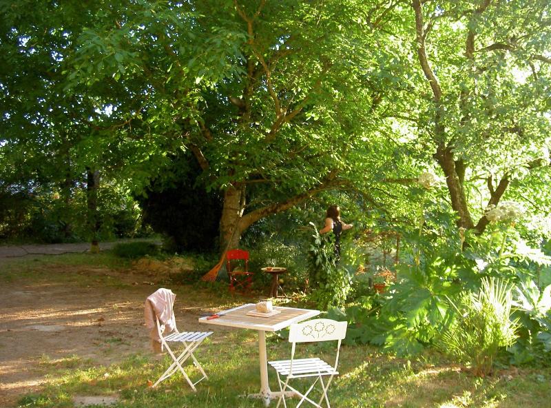 Le Moulin Des Marionnettes image