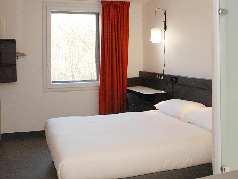 Ibis Budget Annecy Poisy image