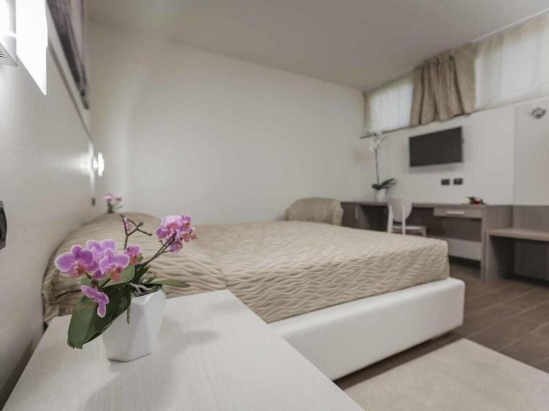 Ferrari Hotel image