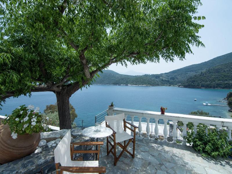 Nafsika Villas image