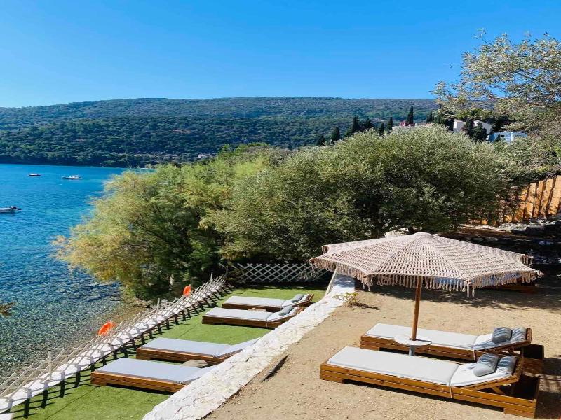Nafsika Villas image
