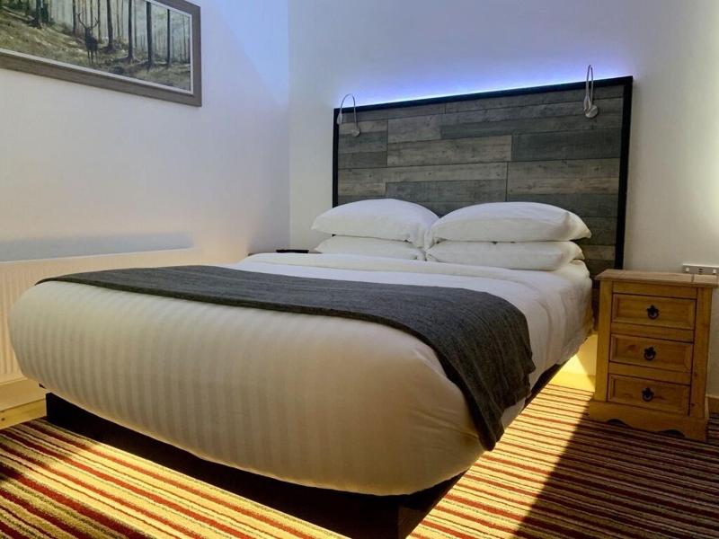 The Waterfront Lodges image