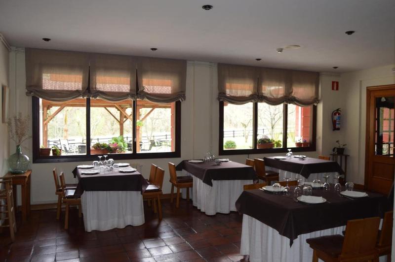 Hotel El Jisu image