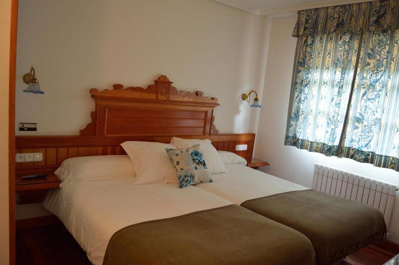 Hotel El Jisu image
