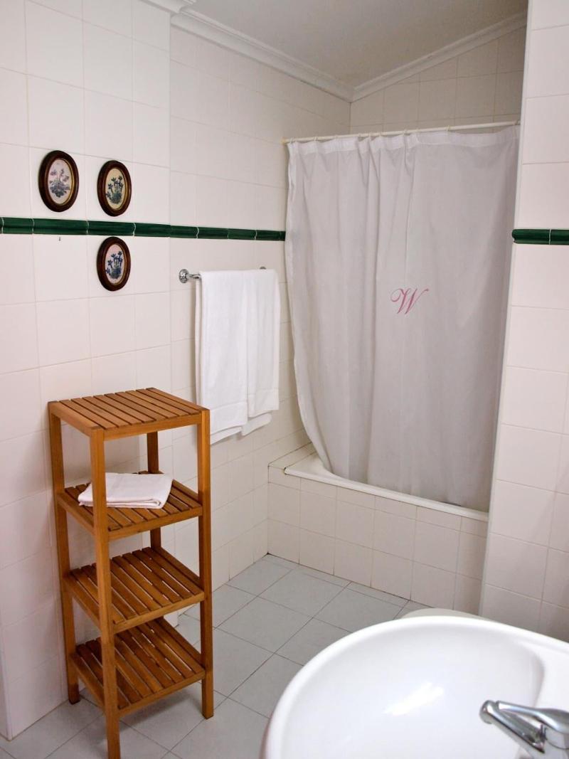Hotel El Jisu image