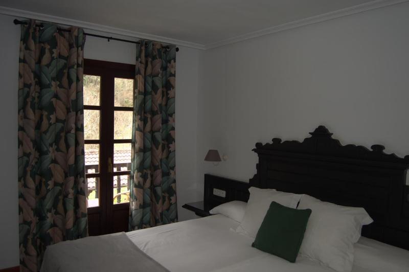 Hotel El Jisu image