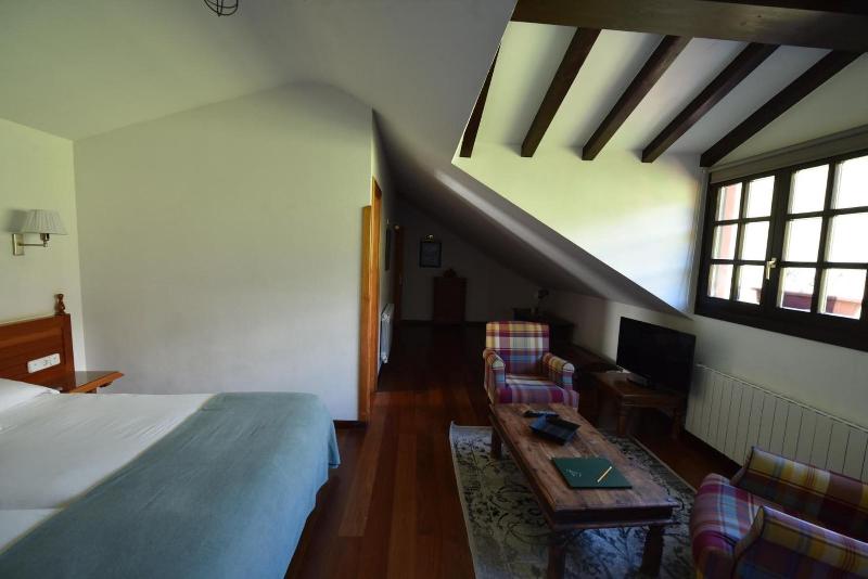 Hotel El Jisu image
