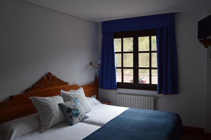 Hotel El Jisu image