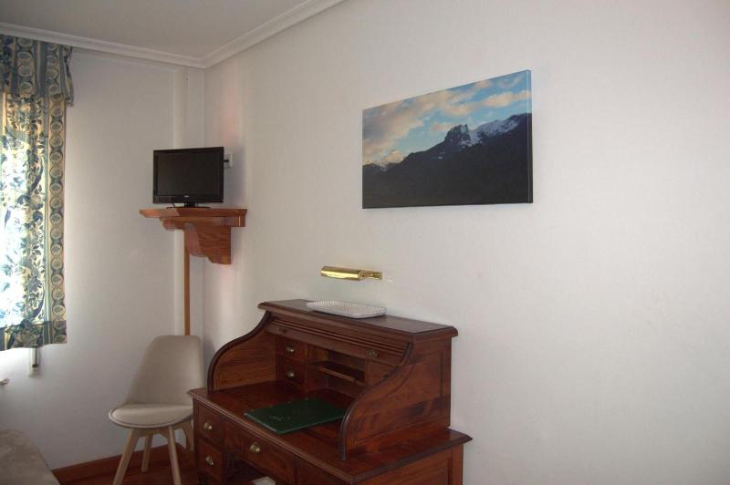 Hotel El Jisu image