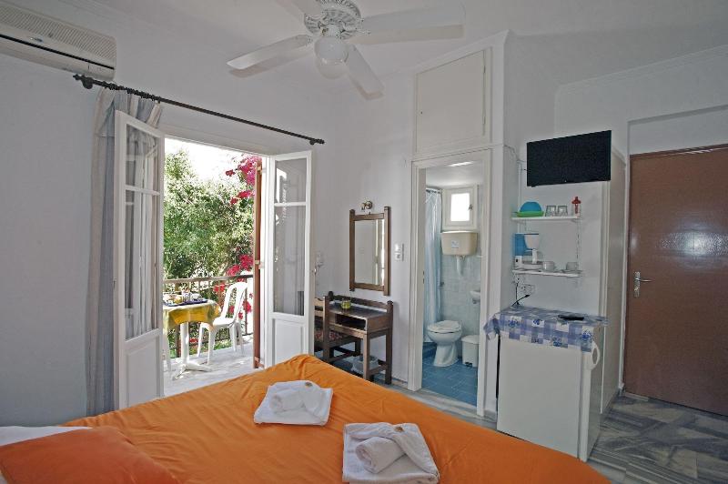 Marisa Rooms image