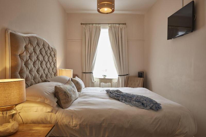 Lyme Townhouse image