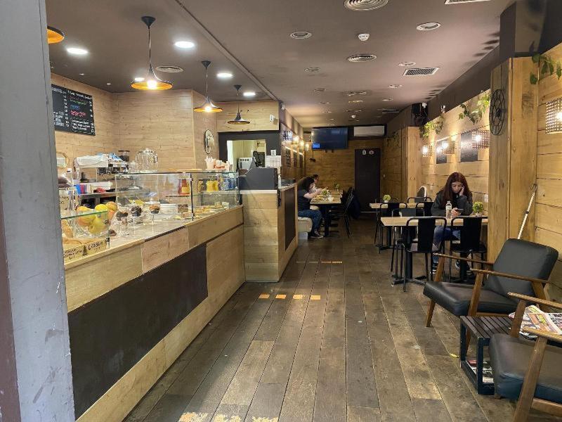 Break BCN - Hostal & Coffeebar image
