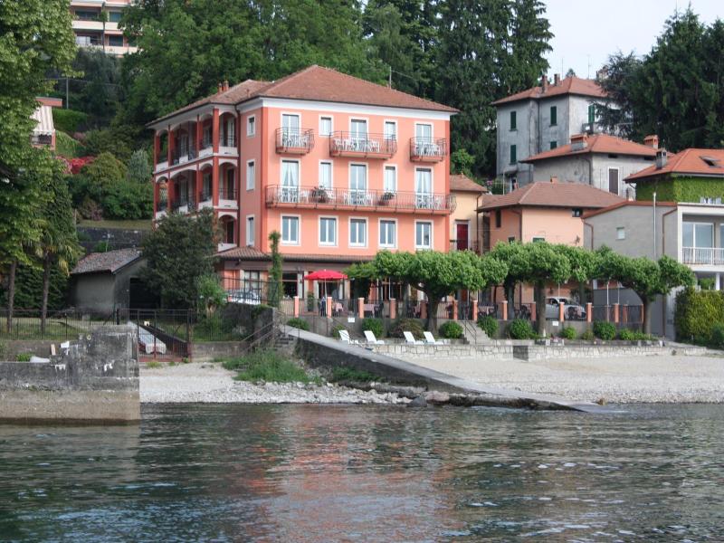 Albergo Riva image