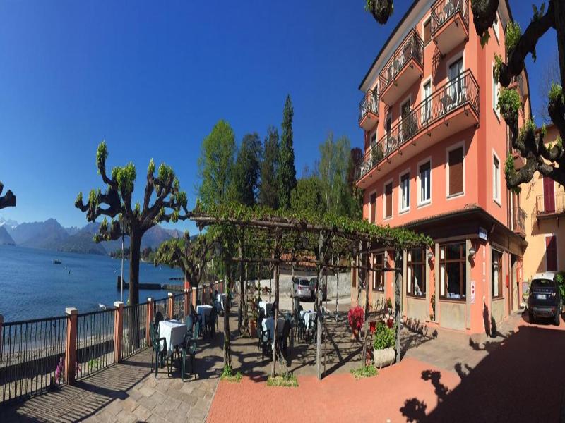 Albergo Riva image