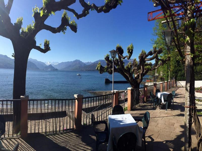Albergo Riva image