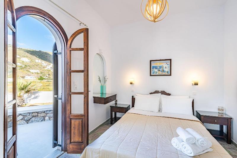 Agia Irini image
