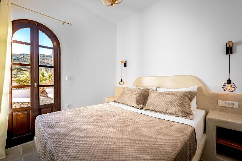 Agia Irini image