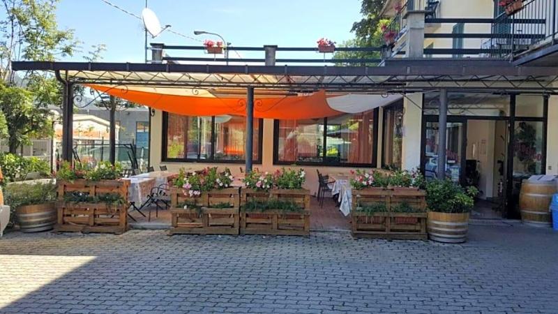 Albergo Ristorante Lavedo image