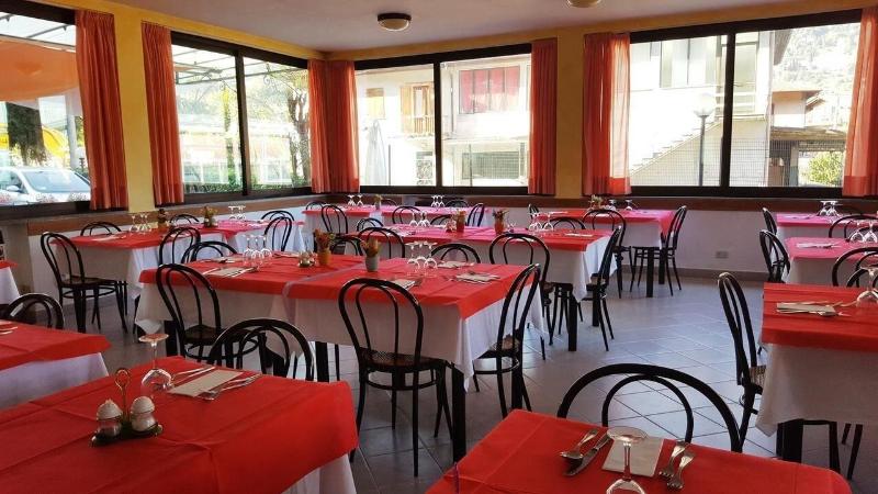 Albergo Ristorante Lavedo image