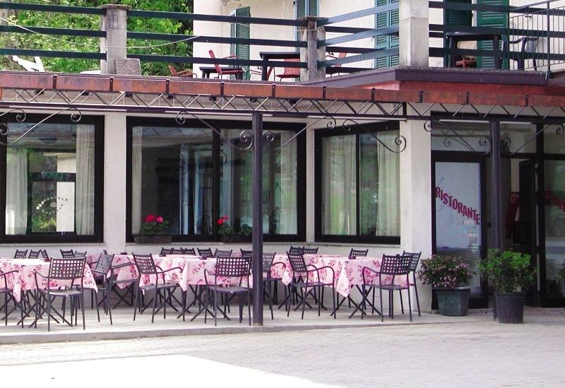 Albergo Ristorante Lavedo image