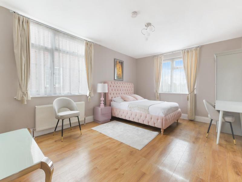 Kato London Haus image