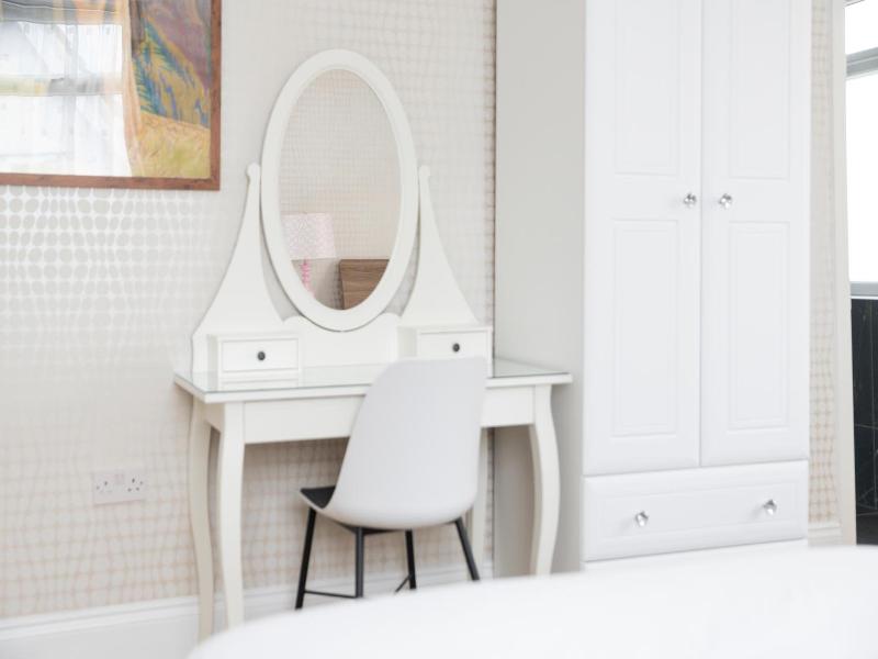 Kato London Haus image