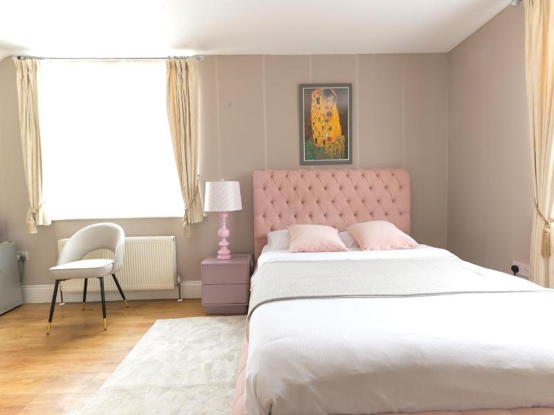 Kato London Haus image