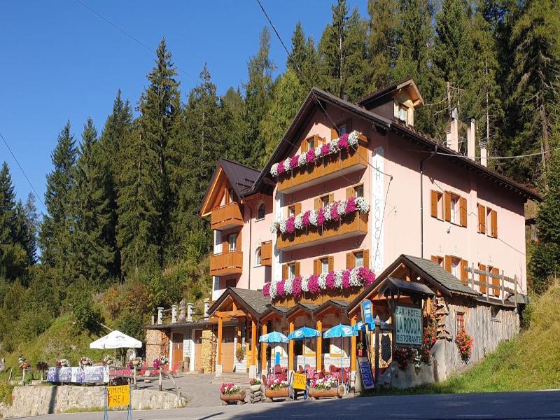 Hotel La Roccia — general view