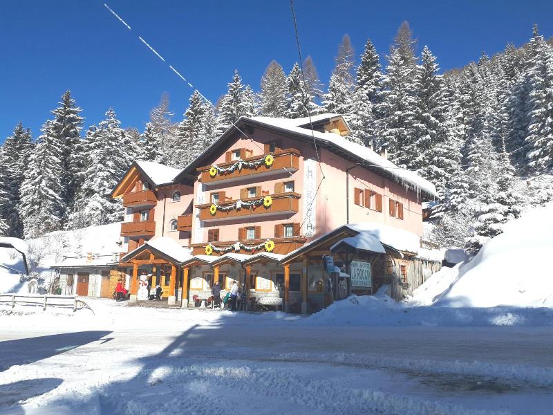 Hotel La Roccia — general view