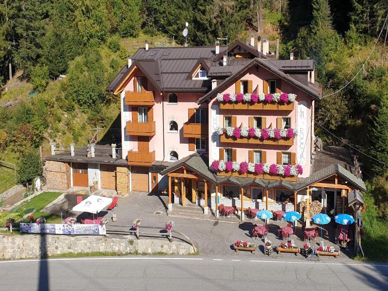 Hotel La Roccia image
