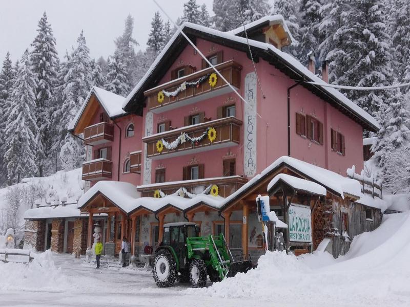Hotel La Roccia image