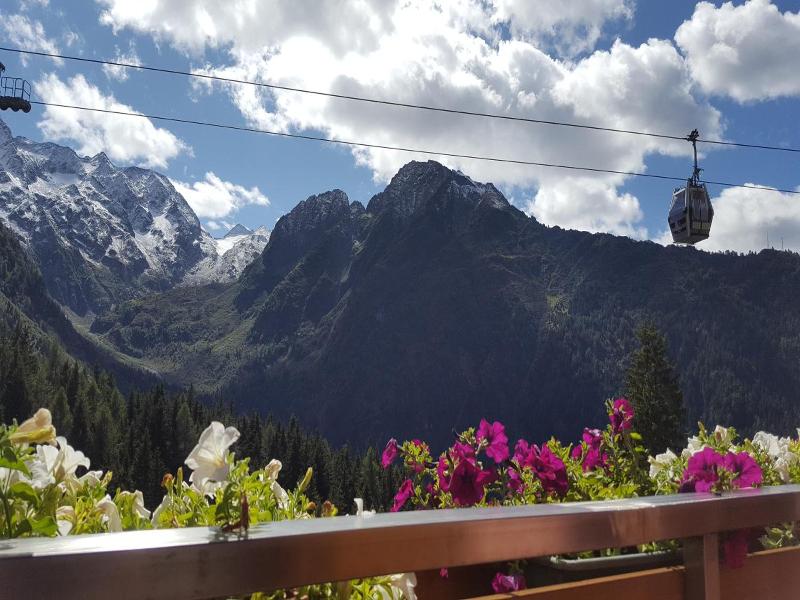 Hotel La Roccia image