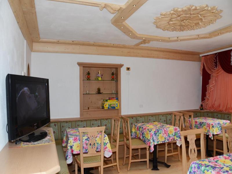 Hotel La Roccia image