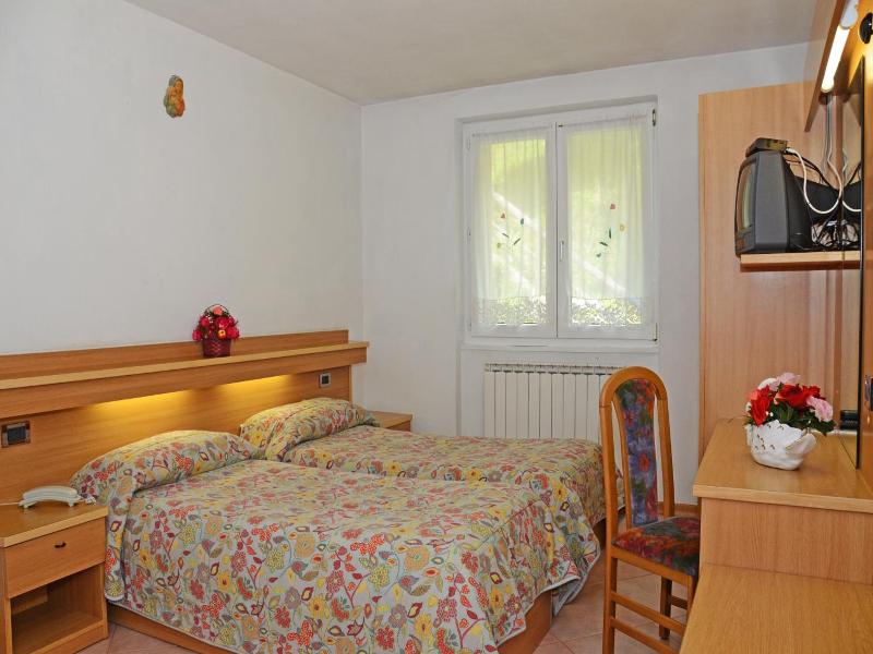 Hotel La Roccia image