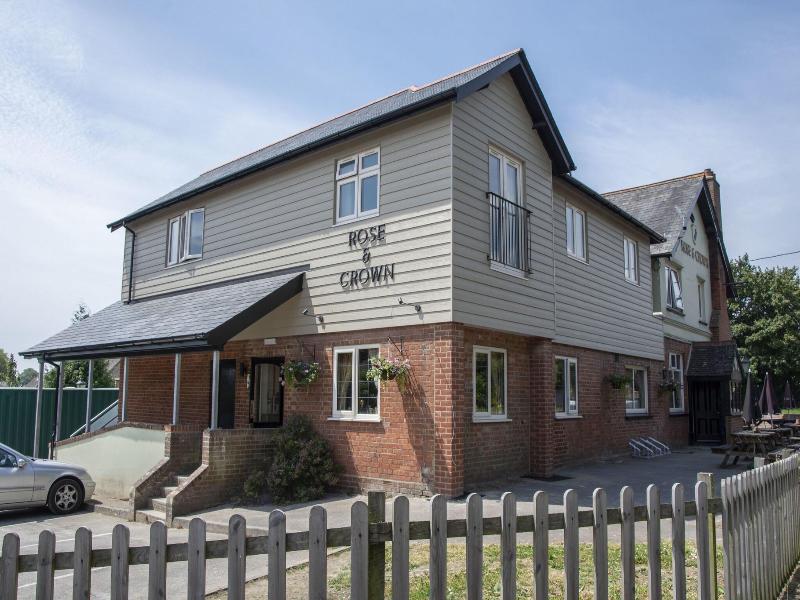 Rose And Crown image