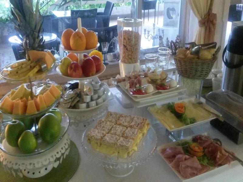 Hotel Ristorante Sole image