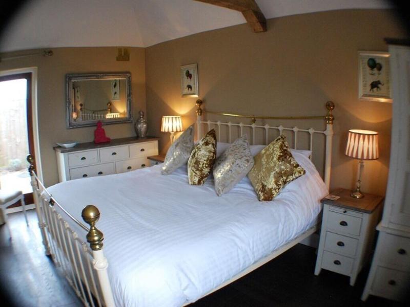 The Bowl Inn image