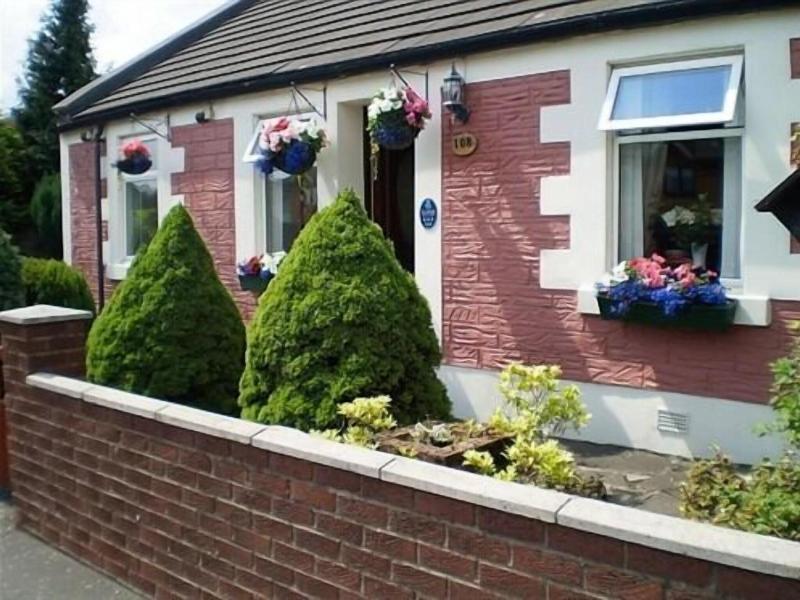 Shawlee Cottage image
