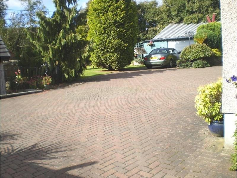 Shawlee Cottage image