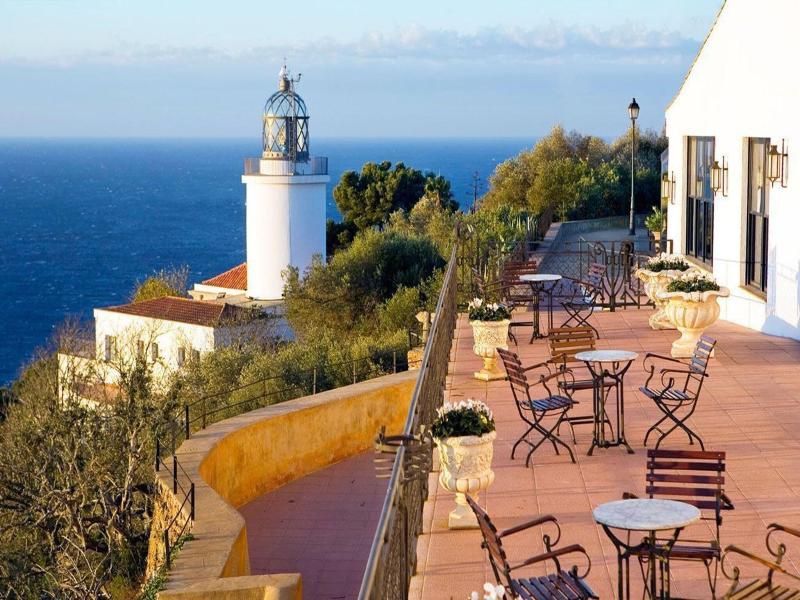 El Far Hotel Restaurant image