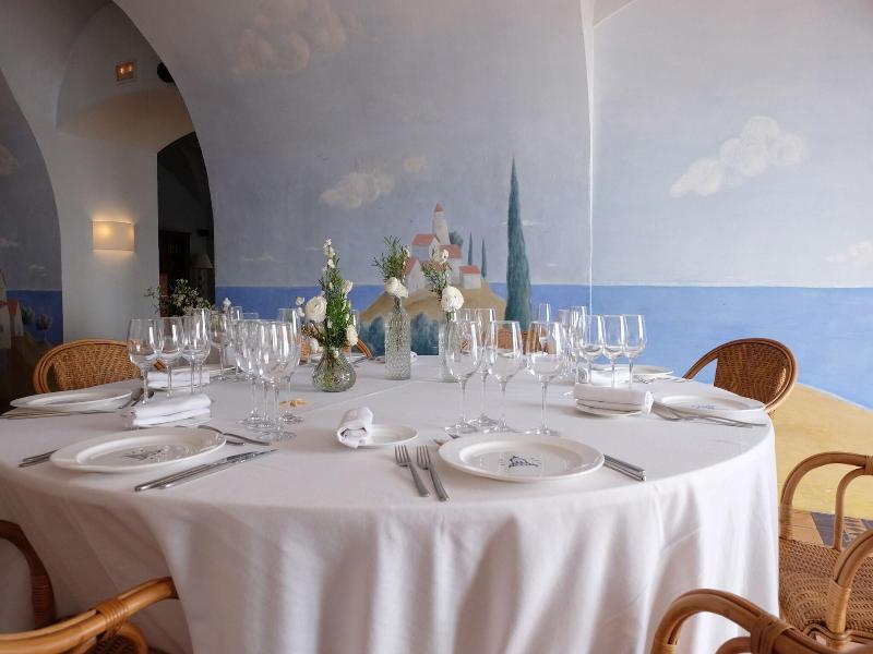 El Far Hotel Restaurant image