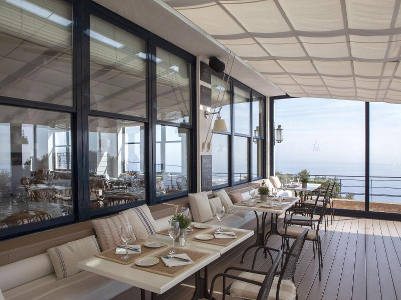 El Far Hotel Restaurant image