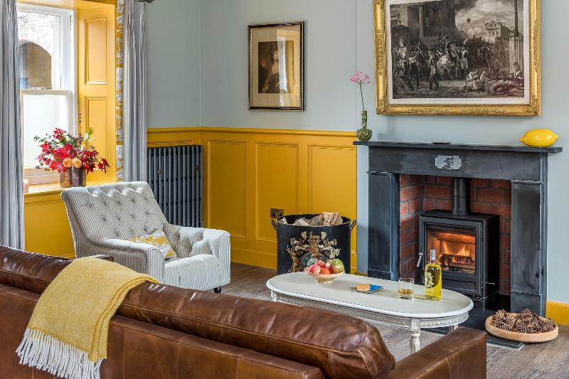Meikleour Arms Hotel And Restaurant image