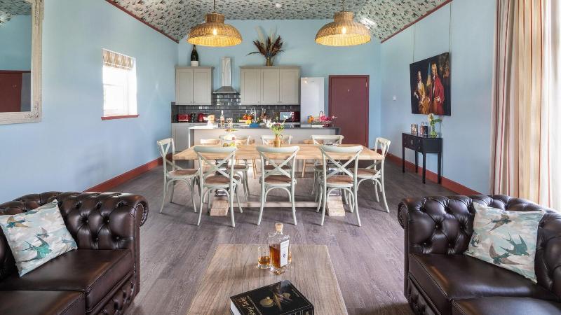 Meikleour Arms Hotel And Restaurant image