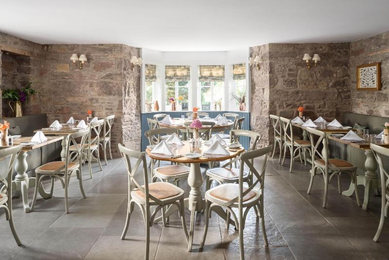 Meikleour Arms Hotel And Restaurant image